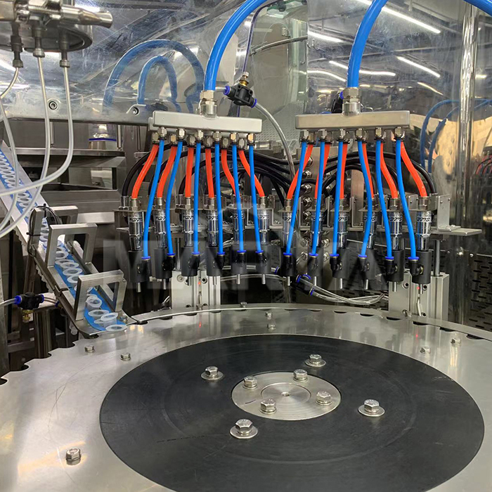 Sistema de limpieza de aire i&oacute;nico de pl&aacute;stico1